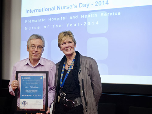 Ian Williams accepting his Nurse of the Year Award, with Executive Director of Nursing, Midwifery and Patient Support Services Prof Ruth Letts.